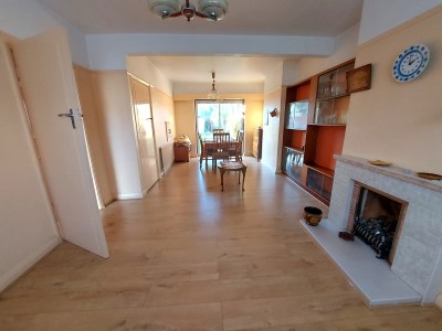 View full details for Newbury Park, Essex, IG2