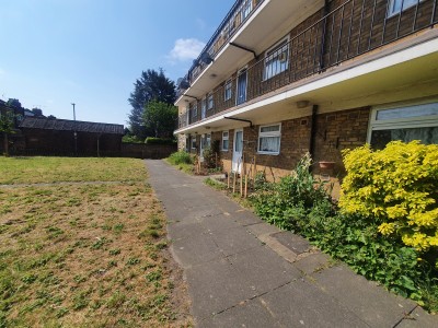 View full details for Gants Hill, Essex, IG4