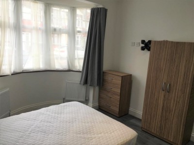 View full details for Barkingside, Essex, IG6
