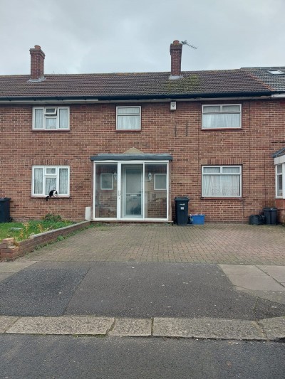 View full details for Brian Road, RM6