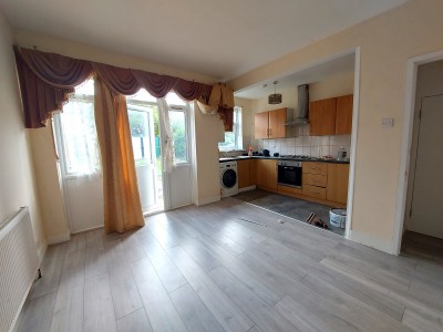 View full details for Natal Road, IG1