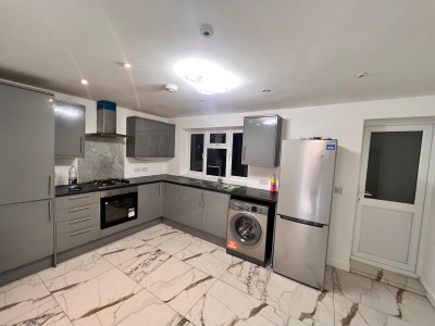 View full details for Turpin Road, TW14