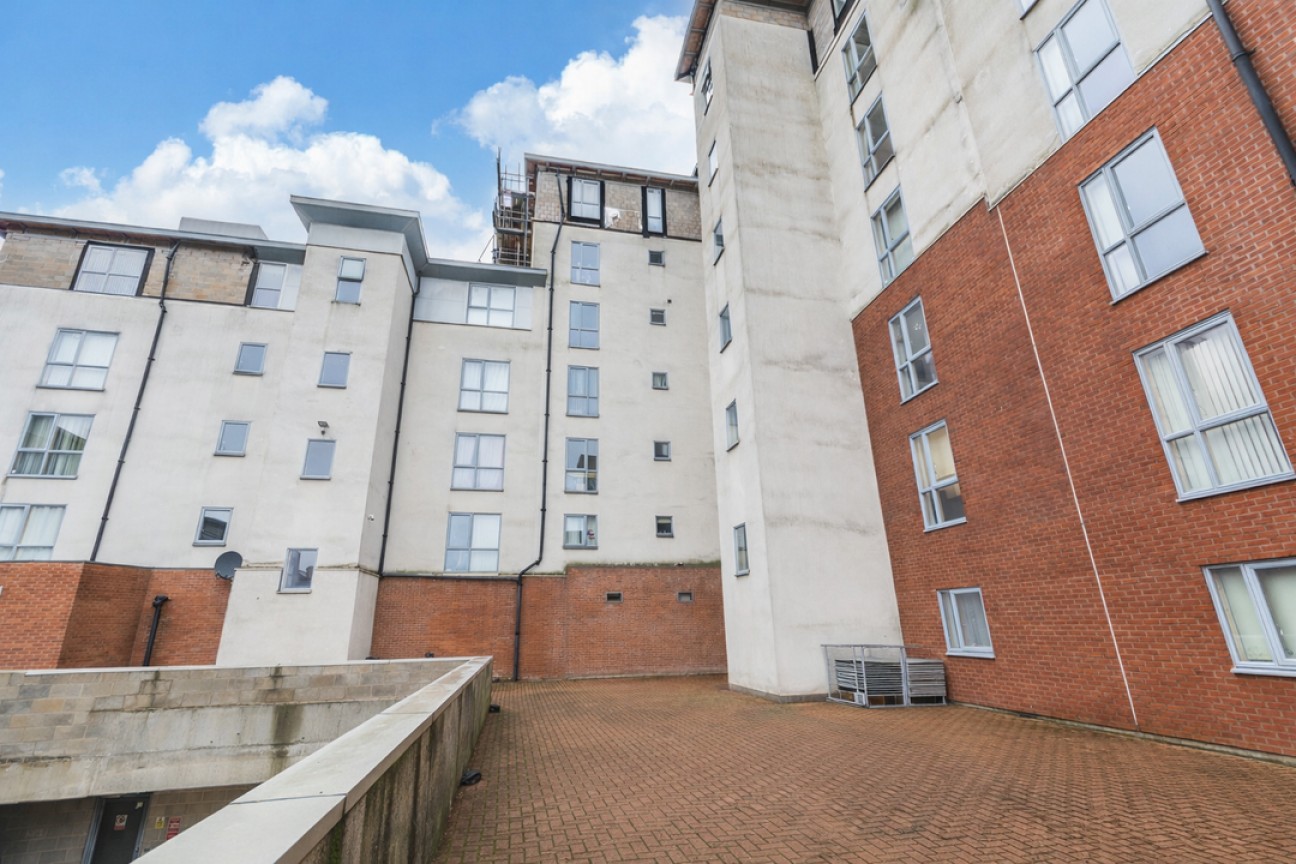 St Crispens Court, Stockwell Gate, Mansfield, NG18