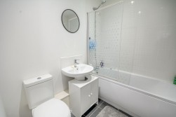 St Crispens Court, Stockwell Gate, Mansfield, NG18