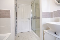 Goldcrest Road, Forest Town, Mansfield, Nottinghamshire