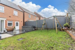 Goldcrest Road, Forest Town, Mansfield, Nottinghamshire