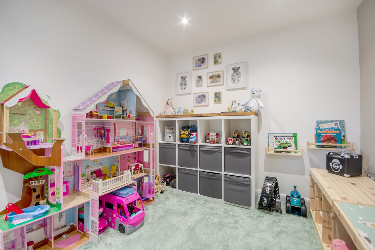 Goldcrest Road, Forest Town, Mansfield, Nottinghamshire