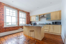 4 Ocean House, Clarence Road, Cardiff