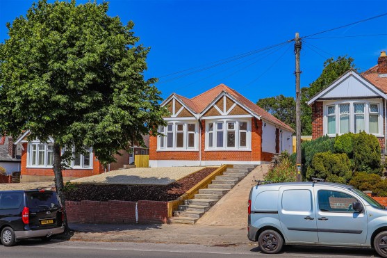 Pontypridd Road, Barry