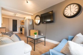 Mackintosh Place, Roath