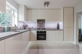 Westward Rise, Barry