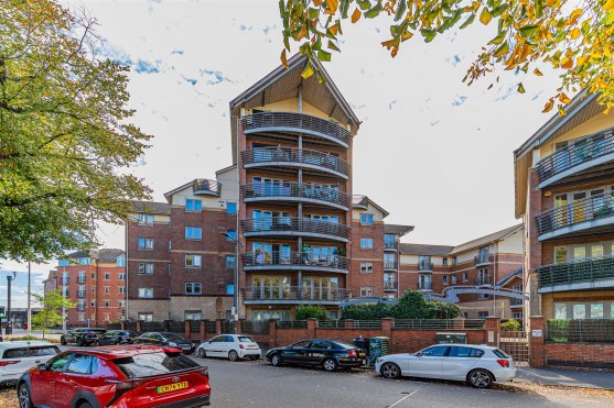 Fitzhammon Embankment, Riverside, Cardiff