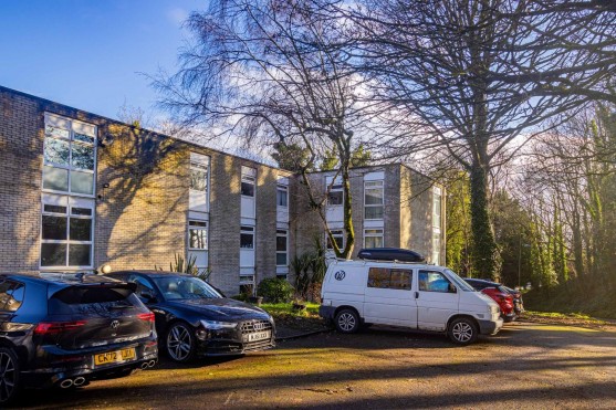 Cogan Court, Llandough