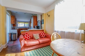 Windermere Avenue, Roath Park