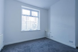 Lombard Street, Barry