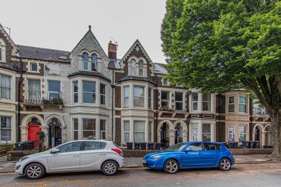 Connaught Road, Roath