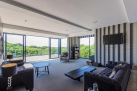 Waunwaelod Way, Caerphilly