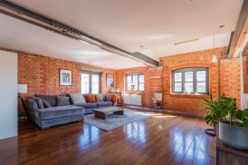 Severn Square, Cardiff