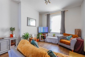 Lombard Street, Barry