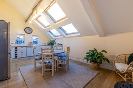 Pen-Y-Lan Road, Penylan