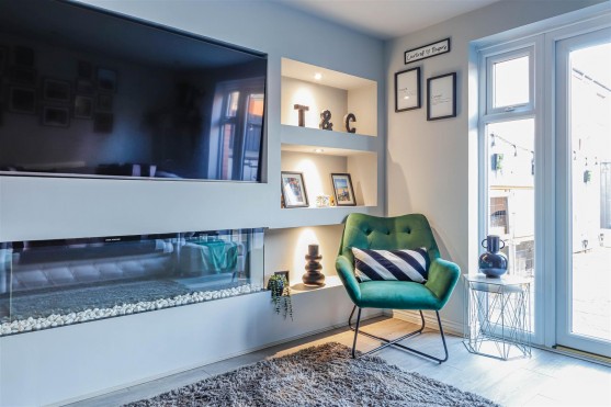 Portland Drive, Barry