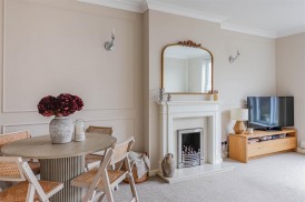 Nant Talwg Way, Barry