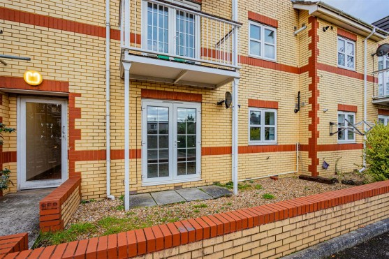 Oakfield Mews, Roath