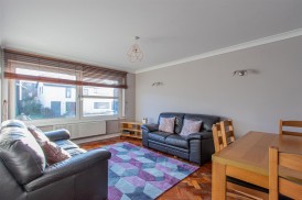 Cefn Coed Avenue, Cyncoed