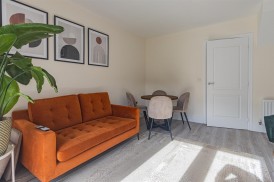 Heol Cynwrig, Cardiff