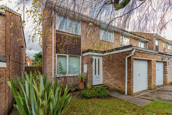 Forsythia Drive, Penywyn, Cardiff