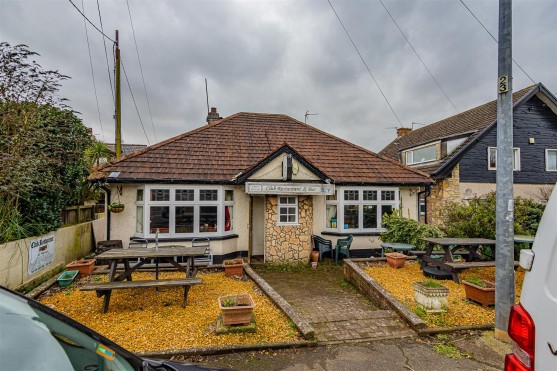 South Road, Sully, Penarth