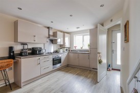 Ffordd Pentre, Barry
