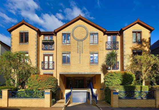 Caernarvon Court, Pontcanna, Cardiff