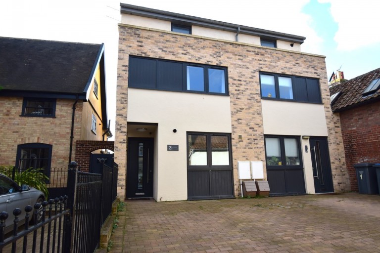 Market Place, Saxmundham