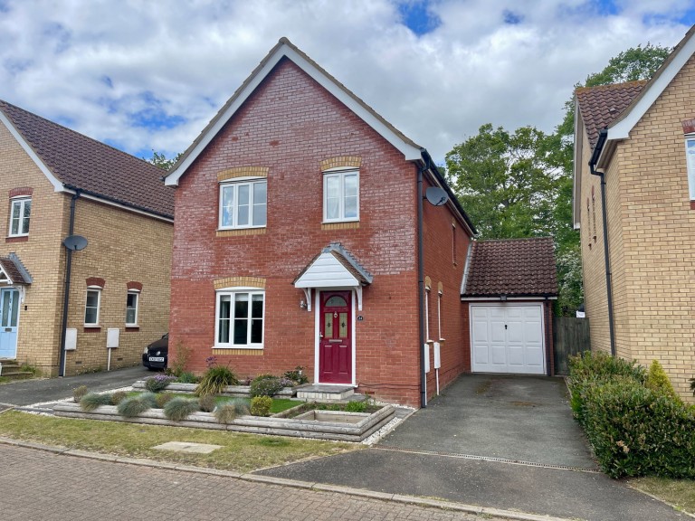 Kingfisher Rise, Saxmundham, IP17 1WE