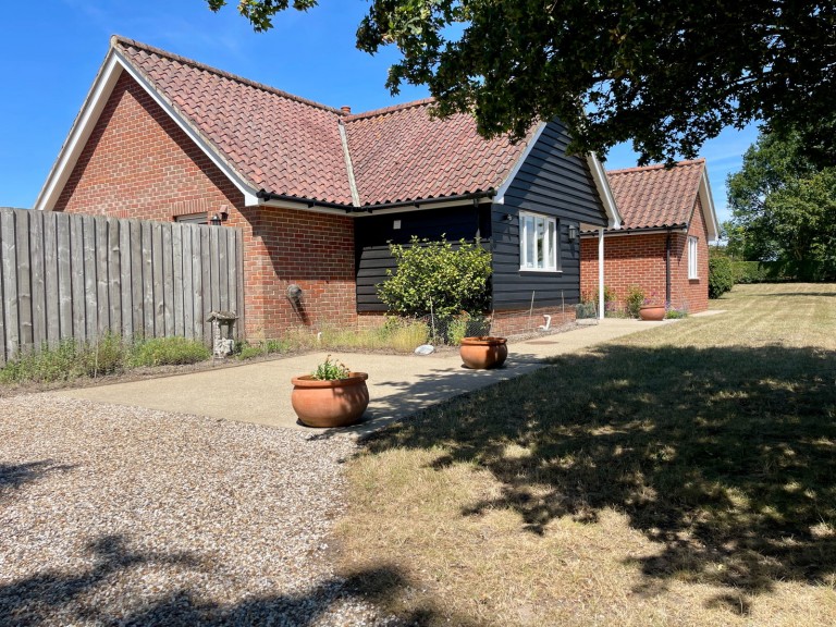 Friston, Saxmundham, IP17 1RY