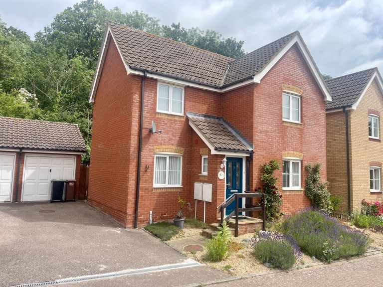 Milton Close, Saxmundham, IP17 1WH