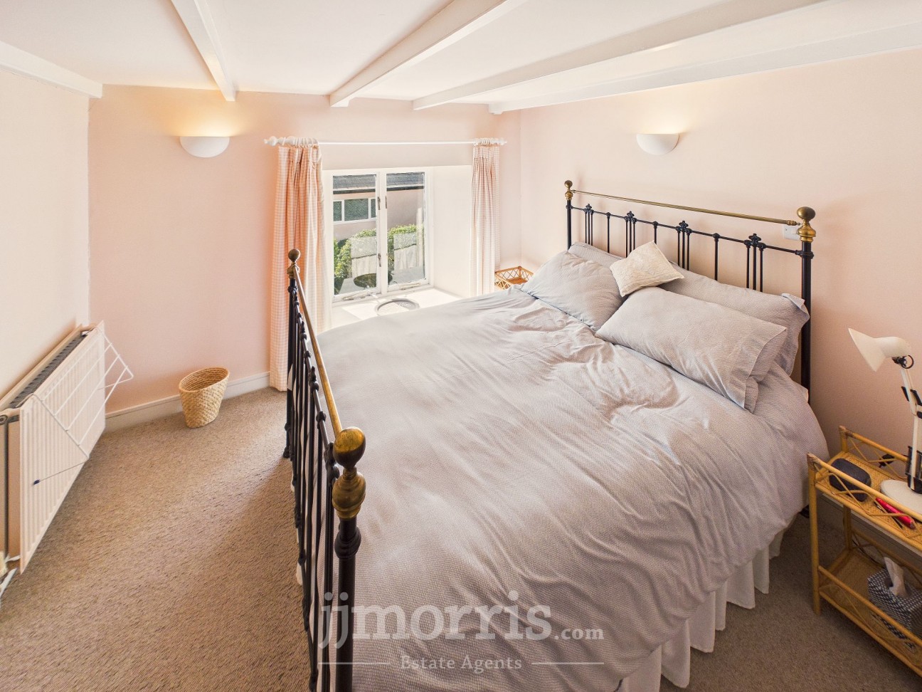 Cwm-Yr-Eglwys, Dinas Cross, SA42