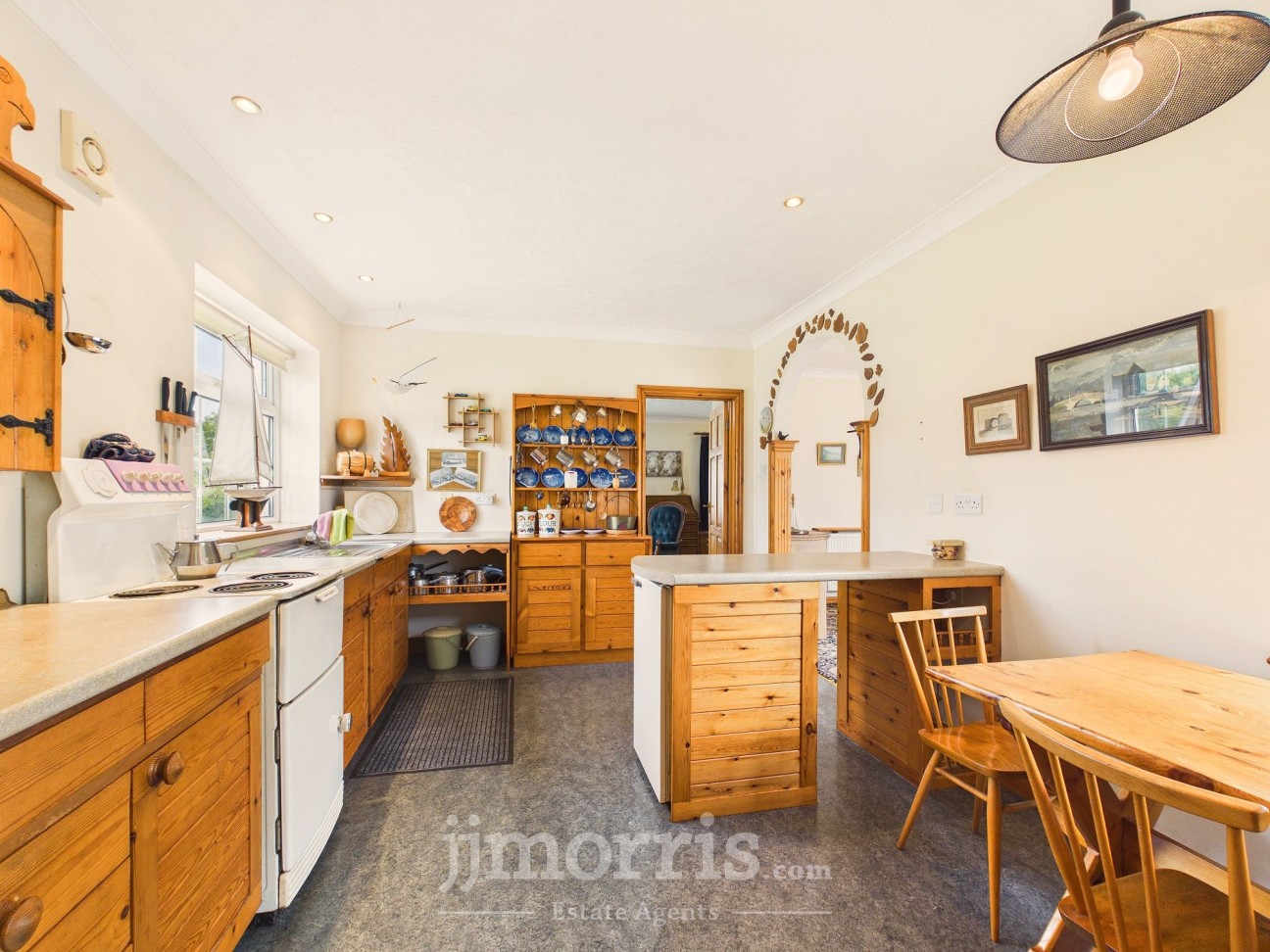 North Road, Whitland, SA34