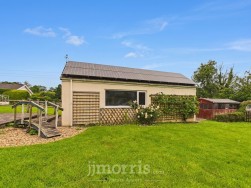 North Road, Whitland, SA34