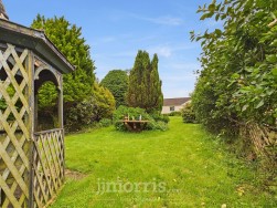 North Road, Whitland, SA34