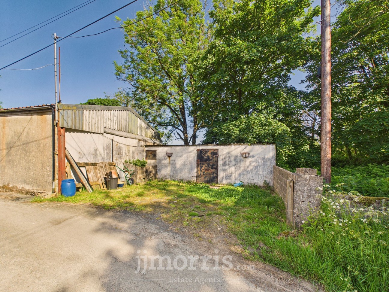 Wallis, Haverfordwest, SA62