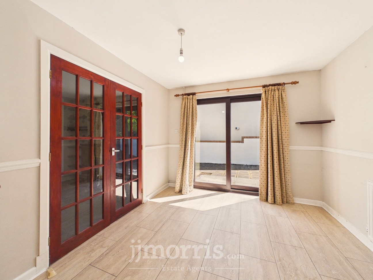 Oakwood Grove, Haverfordwest, SA61