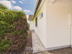 Oakwood Grove, Haverfordwest, SA61