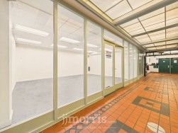 Pendre, Canolfan Teifi Pendre, SA43