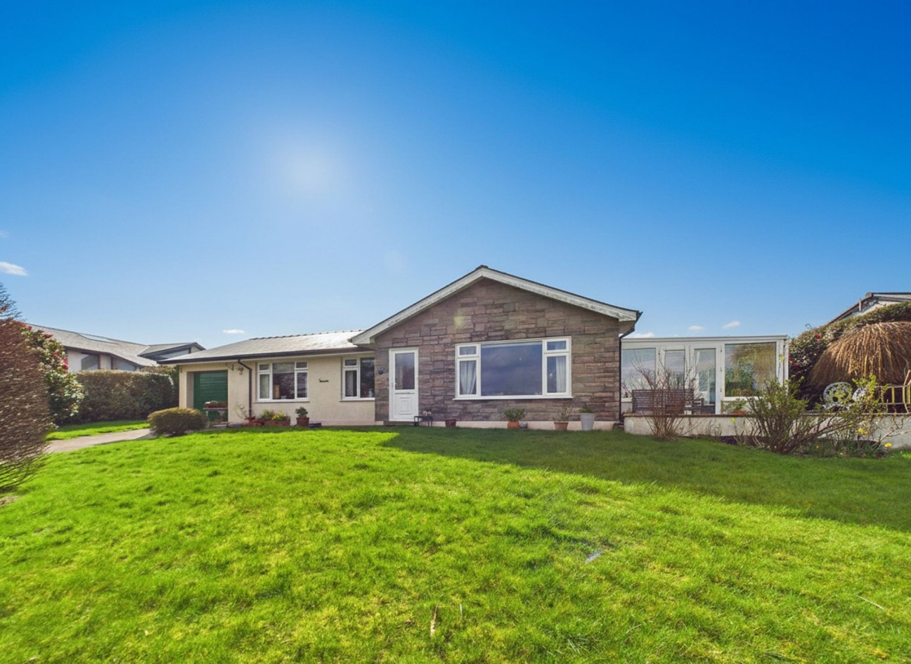 1 Maes Y Cnwce, Newport, SA42