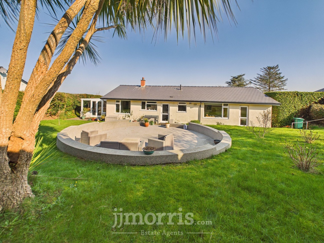 1 Maes Y Cnwce, Newport, SA42