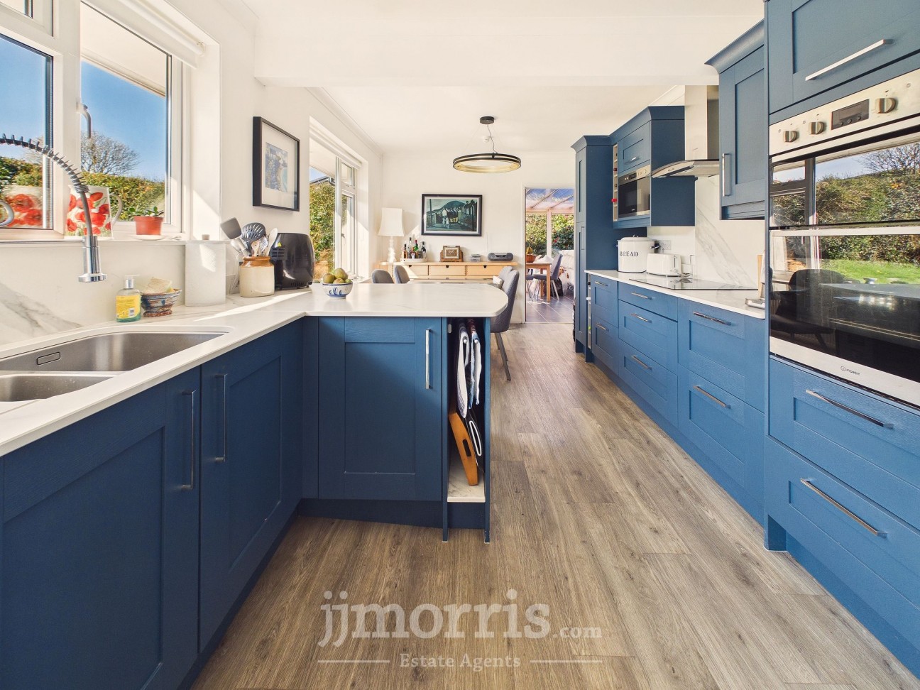 1 Maes Y Cnwce, Newport, SA42