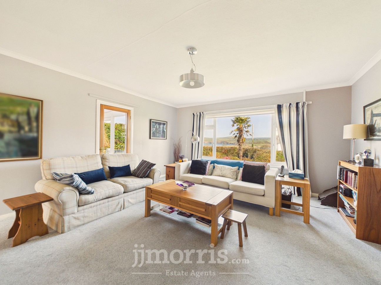 1 Maes Y Cnwce, Newport, SA42