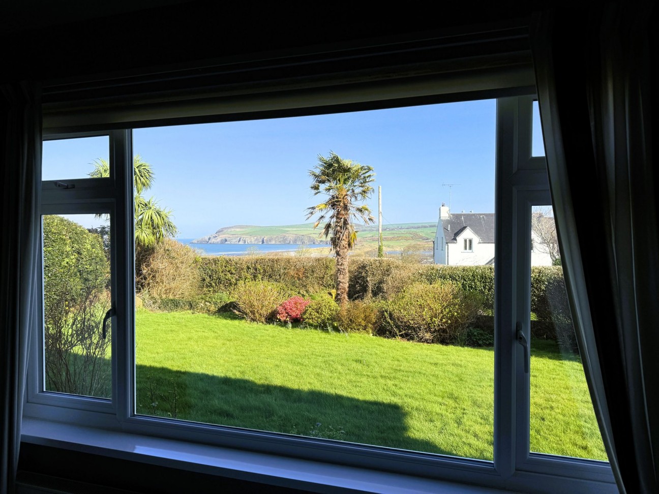 1 Maes Y Cnwce, Newport, SA42